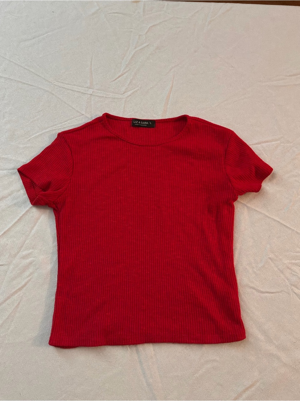 ******* Liz Claiborne Red Ribbed Short Sleeve Tee *******